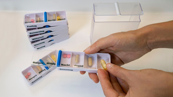 Remedic Medikamentendispenser/ Tablettenbox / Pillendose für 7 Tage